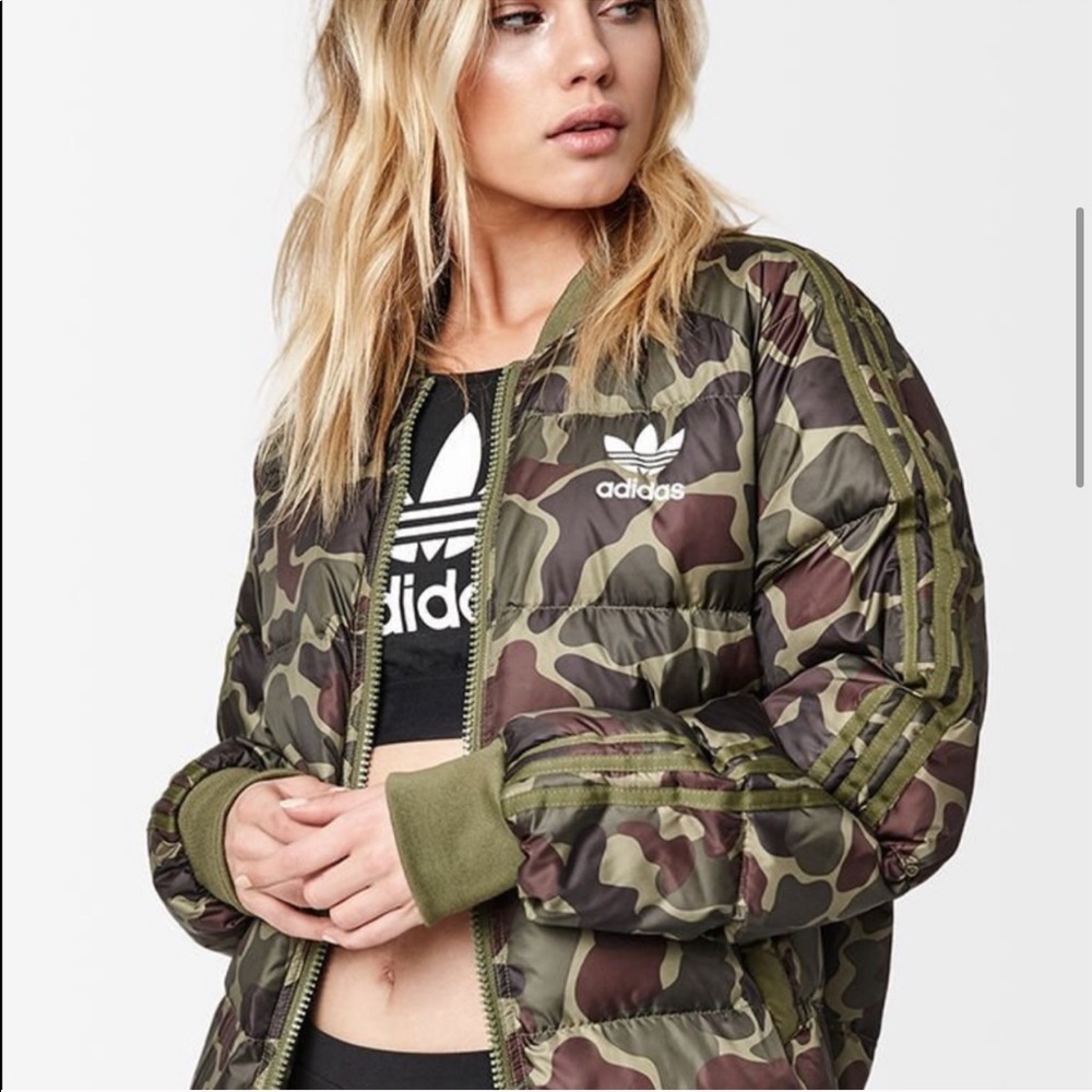 ❌SOLD❌ NWT Adidas x Pharrell camo jacket size M - Picture 6 of 8